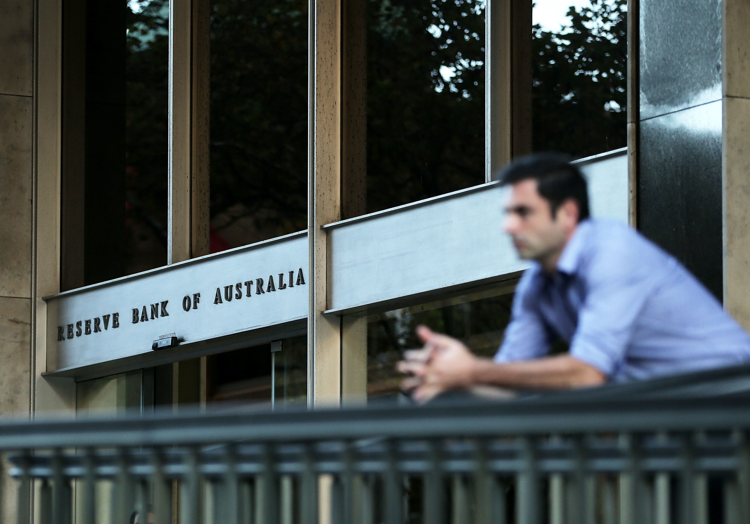 SYDNEY, AUSTRALIA - MAY 05:  A man looks on outside the Reserve Bank of Australia headquarters on May 5, 2015 in Sydney, Australia. Forecasters are predicting the Reserve Bank of Australia will cut interest rates for the second time this year in its upcoming May meeting. The cuts would come amidst fear of stoking the rising prices of housing in Australia.  (Photo by Mark Metcalfe/Getty Images)